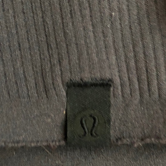 Lululemon Enlighten Tights - Picture 6 of 6